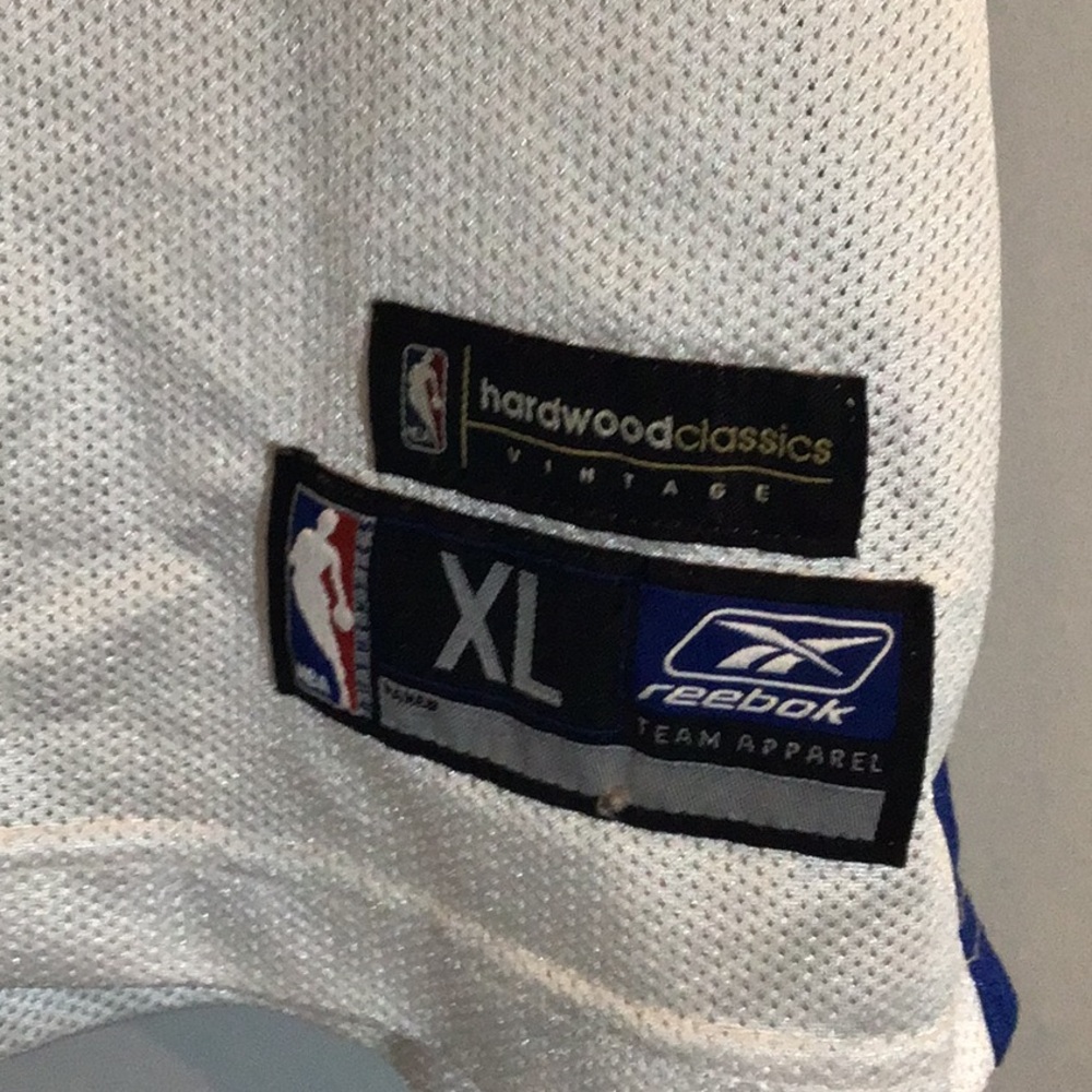 RARE! Reebok White Blue Red Jordan #23 Kids Basketball Jersey - Picture 5 of 9